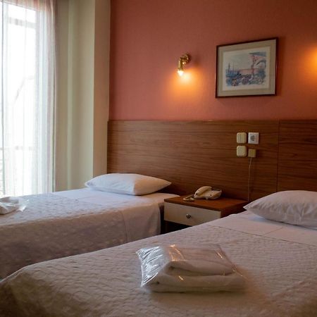 Egnatia Hotel อิโออันนินา ภายนอก รูปภาพ