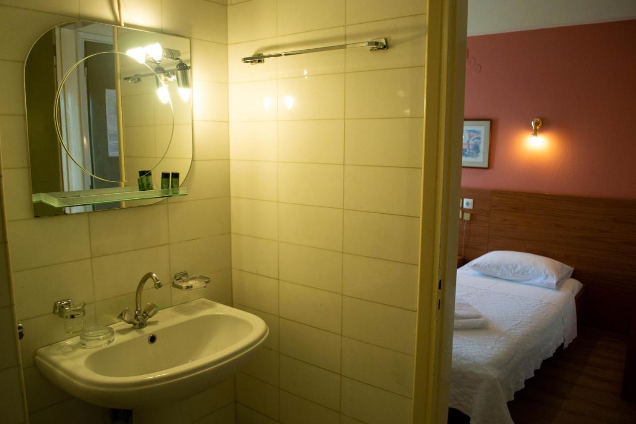 Egnatia Hotel อิโออันนินา ภายนอก รูปภาพ